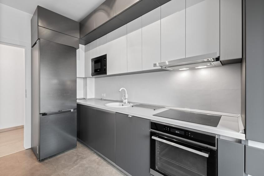 Apartament cu 3 camere decomandat, mobilat în Ștefan cel Mare