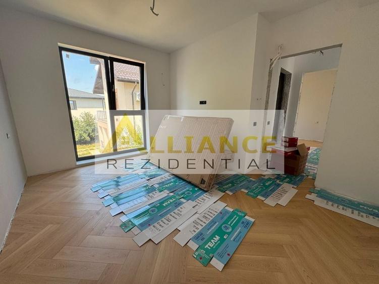 Casă individuală cu 5 camere cu Canalizare în Central