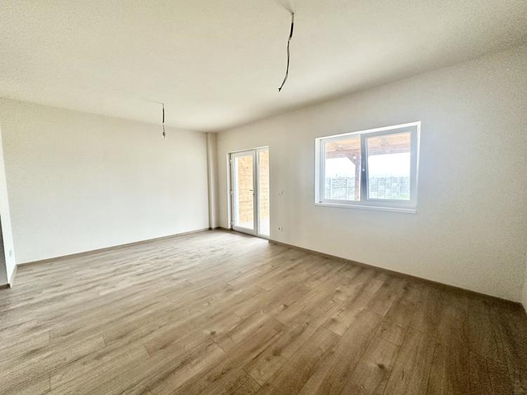 Duplex cu 4 camere cu Teren 320 Mp în Moșnița Nouă