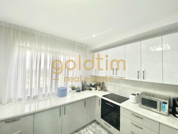 Penthouse cu 4 camere decomandat, mobilat în Pipera
