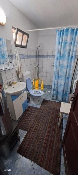 Casă cu 3 camere cu Teren 1500 Mp în Văcarea