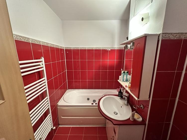 Apartament cu 2 camere decomandat în Exterior Vest