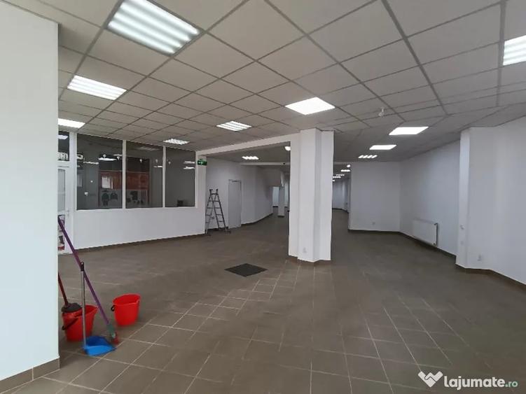 Spațiu comercial, de 300 mp, în 7 Noiembrie