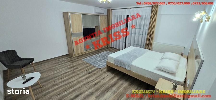 Apartament cu 4 camere decomandat în Central