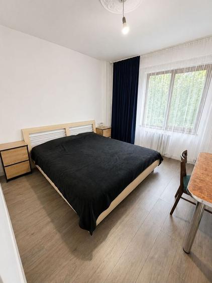 Apartament cu 4 camere decomandat în Rogerius