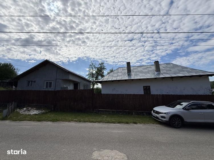 Casă cu 4 camere în Oncești