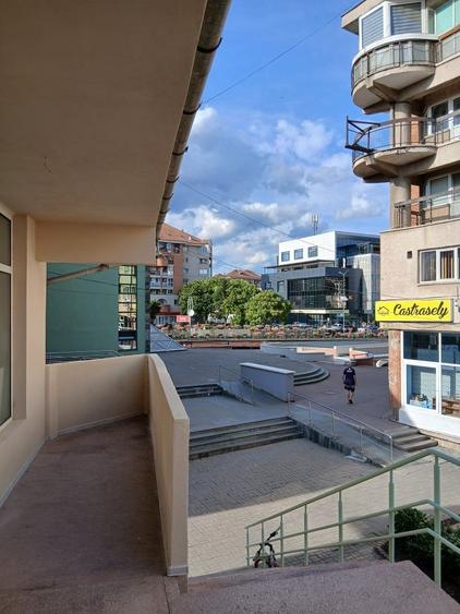 Spațiu comercial, de 20 mp, în Central
