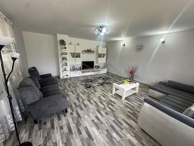 Casă P+1+beci înalt, cu 2 spații comerciale și 740 mp teren Victoria - 1