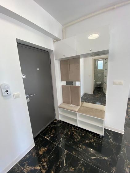 Apartament cu 2 camere semidecomandat, mobilat în Sud-Vest