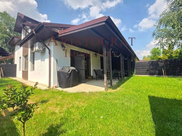 Casă cu 4 camere cu Teren 240 Mp în Corbeanca