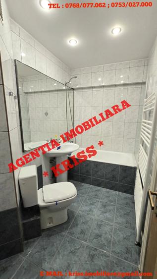 Apartament cu 4 camere decomandat în Ultracentral