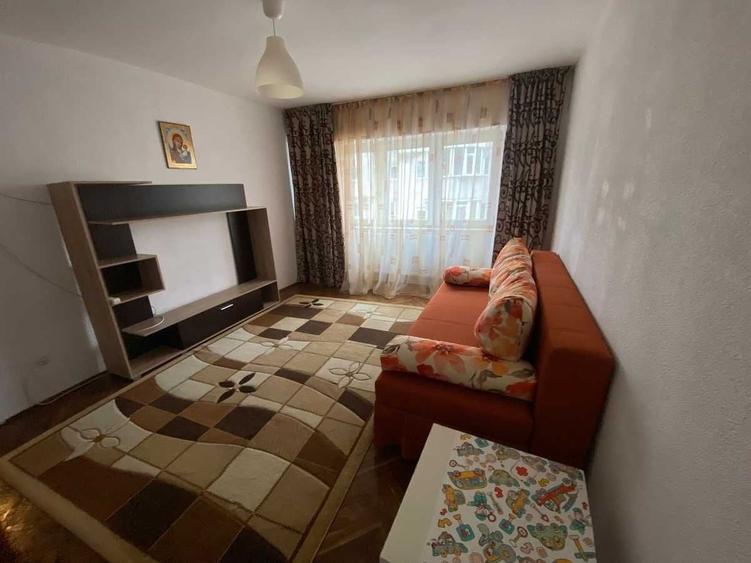 Apartament cu 3 camere decomandat în ICIL