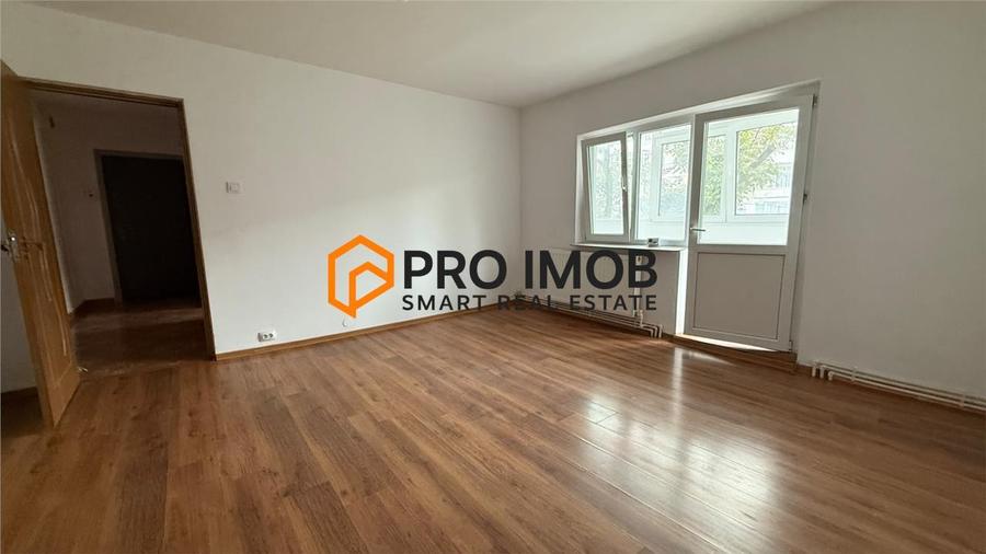 Apartament cu 2 camere decomandat în Broșteni