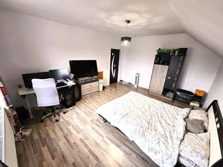 Casă cu 5 camere cu Teren 600 Mp în Central