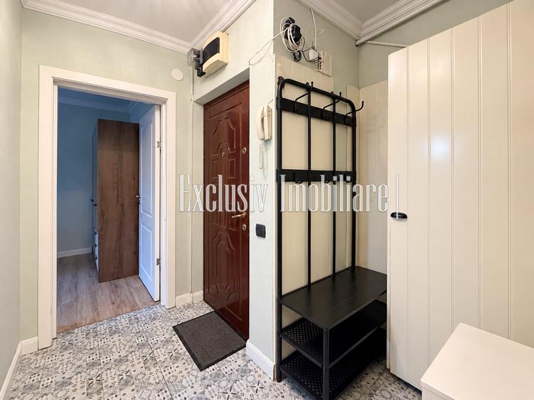 Apartament cu 3 camere semidecomandat în Tomis II