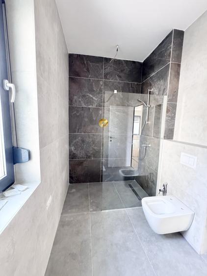 Casă individuală cu 4 camere cu Canalizare în Otopeni