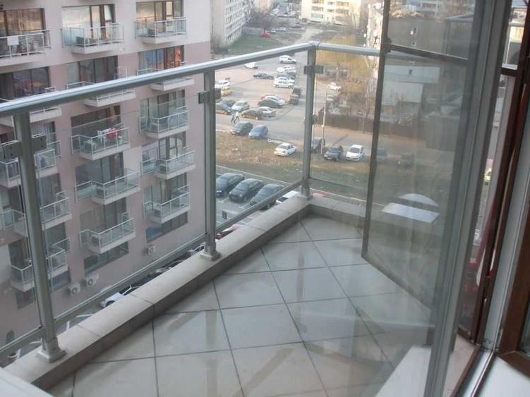 Garsonieră semidecomandată în Titan