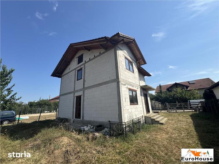 Casă cu 5 camere cu Teren 500 Mp în Ampoi 3