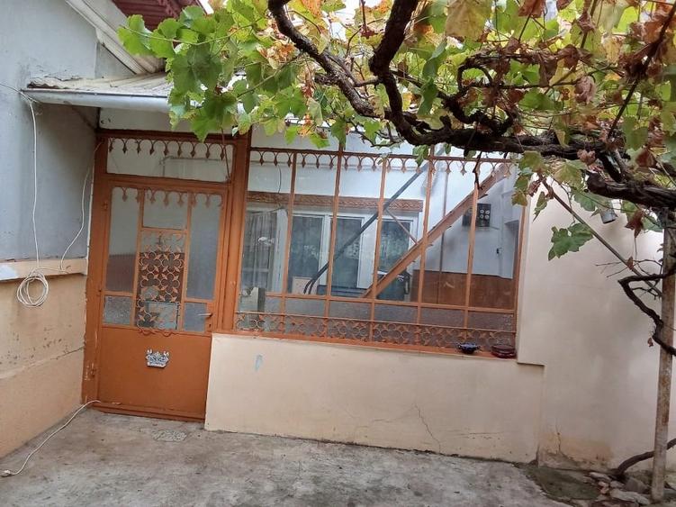 Casă individuală cu 4 camere cu Canalizare în Micro 11
