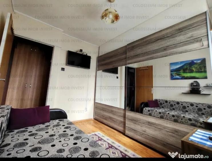 Apartament cu 3 camere semidecomandat în Florilor