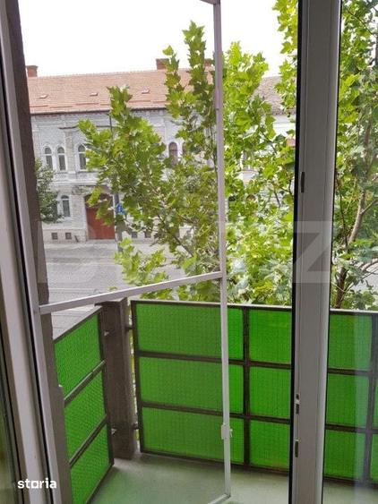 Apartament cu 2 camere semidecomandat în Gruia