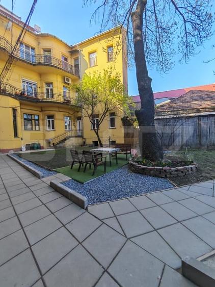 Apartament cu 3 camere decomandat, mobilat în Sinaia