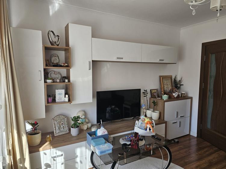 Apartament cu 2 camere decomandat în Micălaca