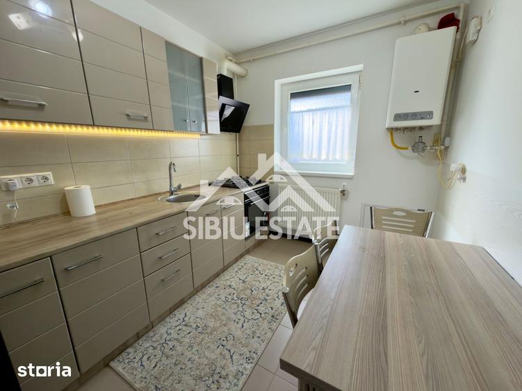 Apartament cu 3 camere decomandat în Central