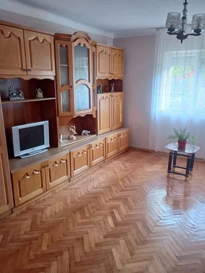 Casă cu 3 camere în Livada