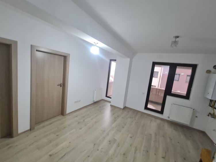 Apartament cu 3 camere în Rahova