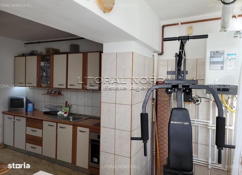 Apartament cu 2 camere decomandat în Poarta 6
