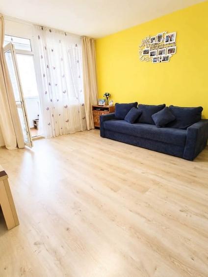 Apartament cu 2 camere semidecomandat, mobilat în Titan