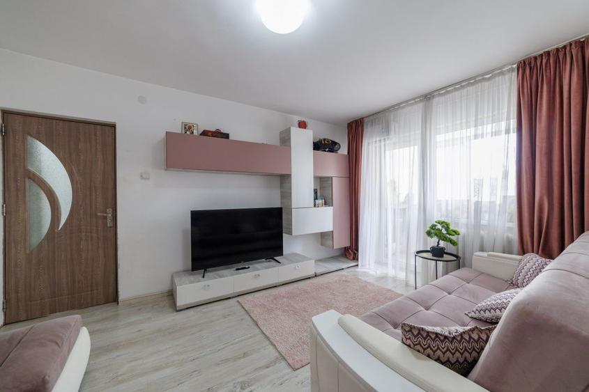 Apartament cu 2 camere semidecomandat în Trivale