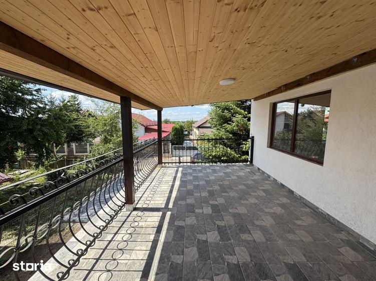 Casă cu 4 camere cu Teren 1000 Mp în Holboca
