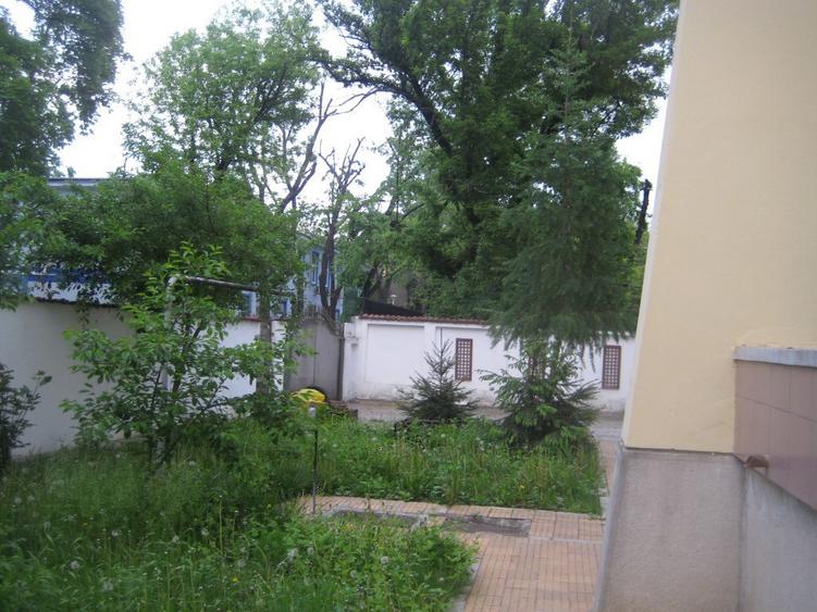 Casă cu 5 camere cu Teren 500 Mp în Floreasca