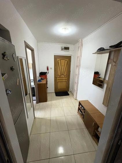 Apartament cu 2 camere semidecomandat în Spitalul Județean
