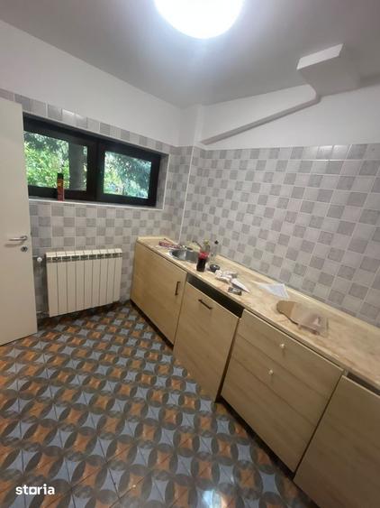 Casă cu 5 camere cu Teren 500 Mp în Floreasca