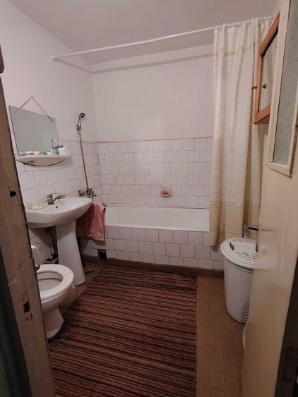 Apartament cu 3 camere decomandat în Nord