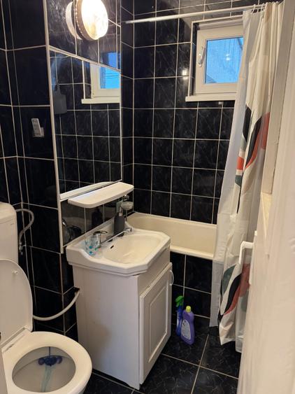 Apartament cu 3 camere nedecomandat în Central