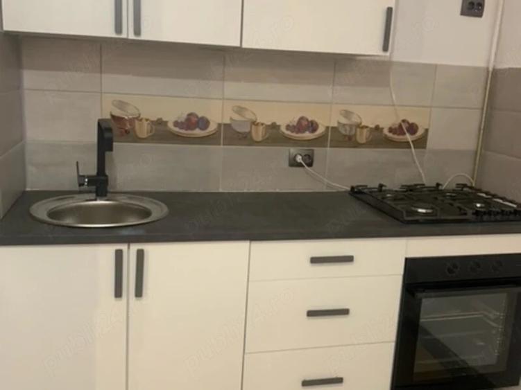 Apartament cu 2 camere decomandat, mobilat în Vitan