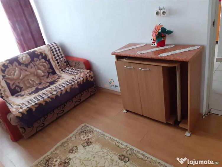 Garsonieră decomandată, mobilată în Buziașului