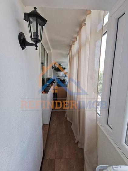 Apartament cu 3 camere decomandat în Giurgiului