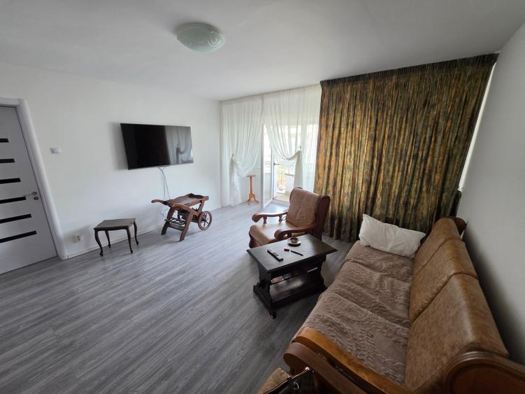 Apartament cu 2 camere decomandat în Decebal