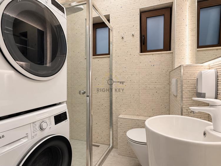 Apartament cu 3 camere decomandat, mobilat în Capitale