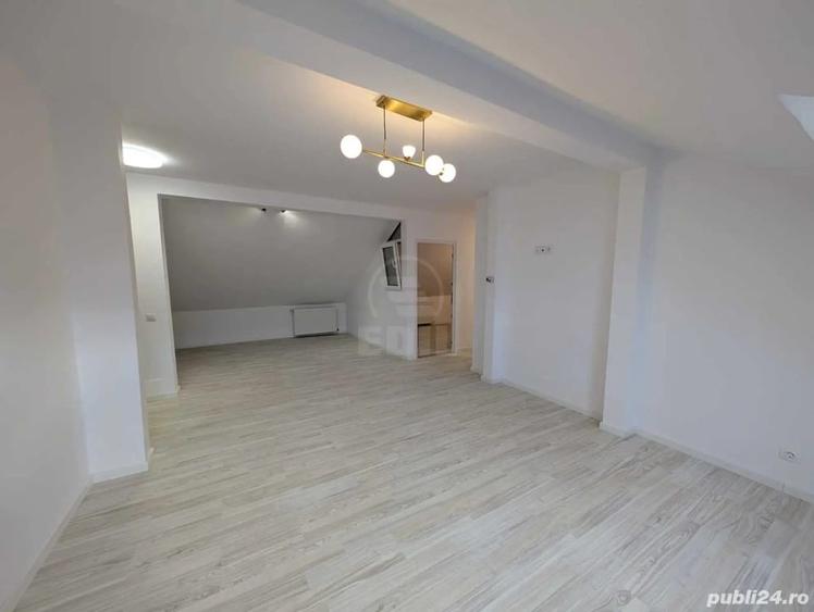 Apartament cu 4 camere semidecomandat în Central