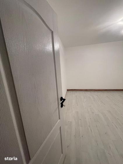 Apartament cu 3 camere în Tomești