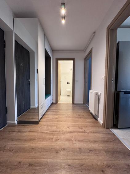 Apartament cu 2 camere decomandat în P-ta Presei Libere