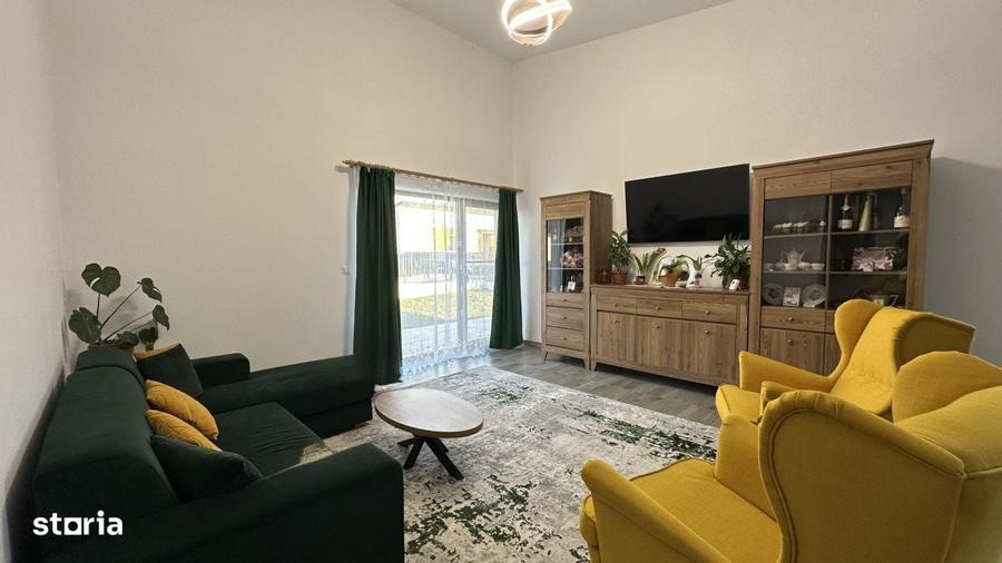 Casă cu 4 camere decomandat cu Teren 550 Mp în Săsar