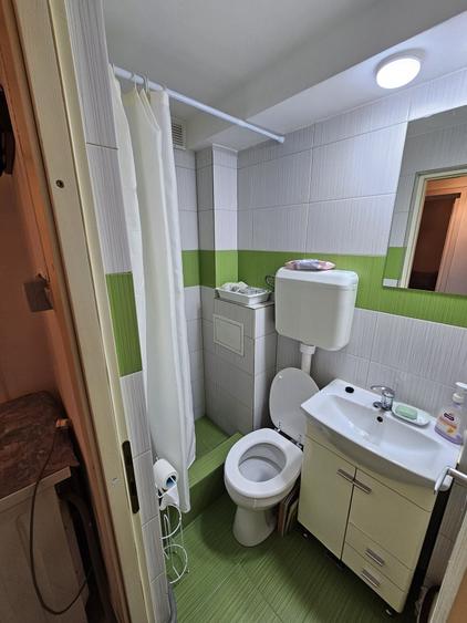 Garsonieră decomandată în Central