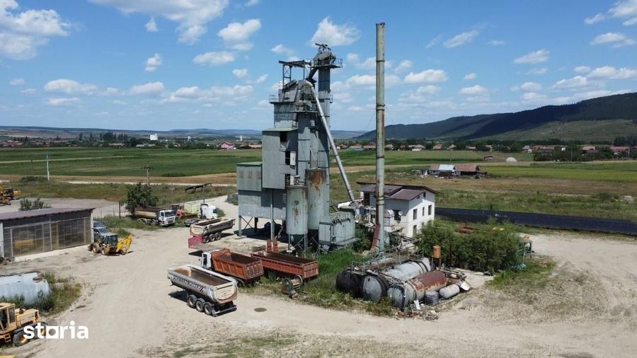 Teren de 30000 mp, în Bonț